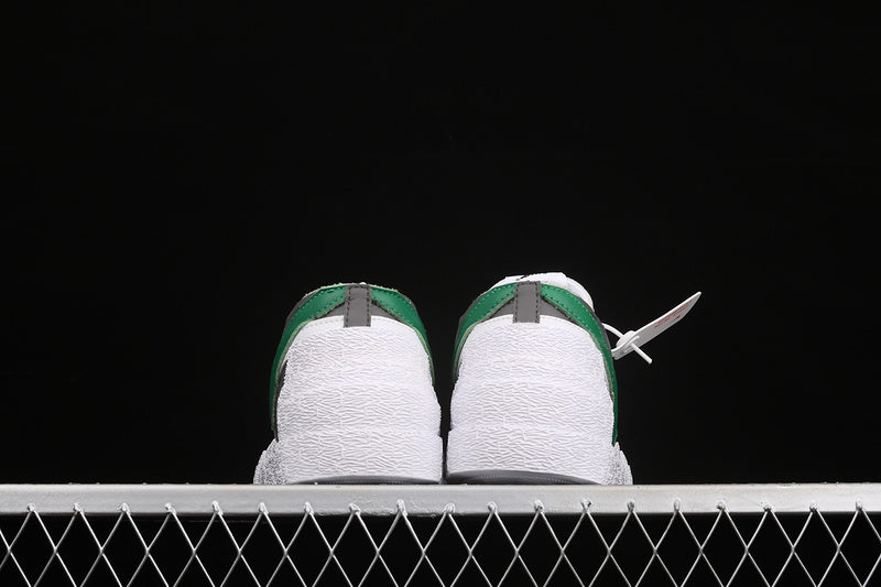 NikeMens Blazer Low Sacai - Medium Grey