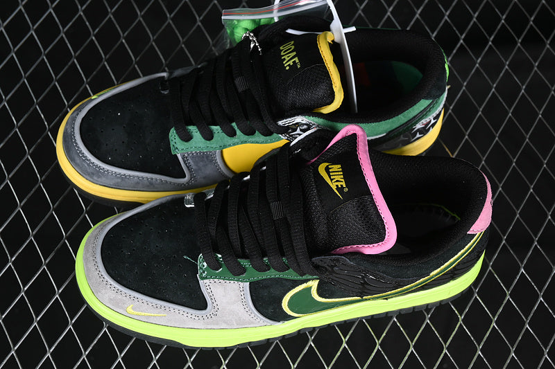 NikeMens Dunk Low What the Duck - University of Oregon Home PE