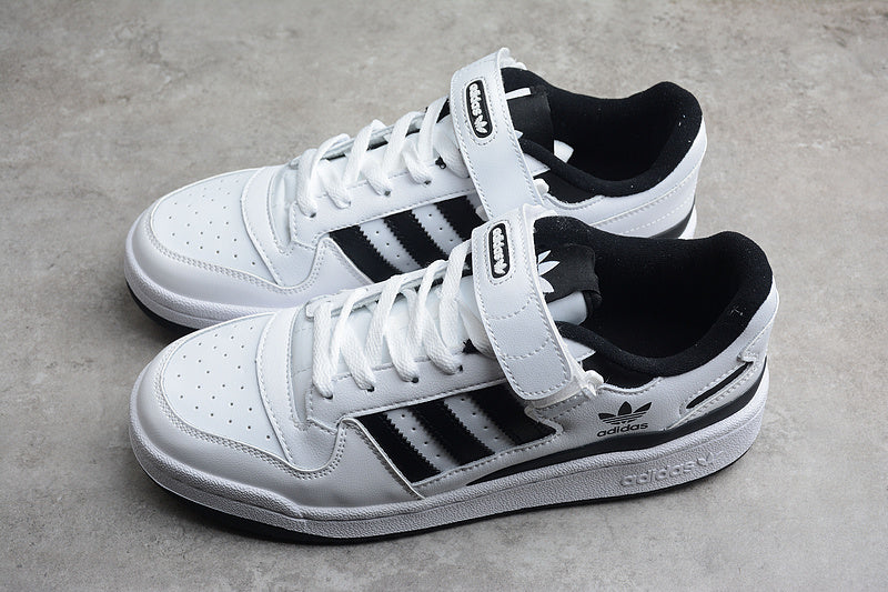 adidasWMNS Forum Low - White/Black