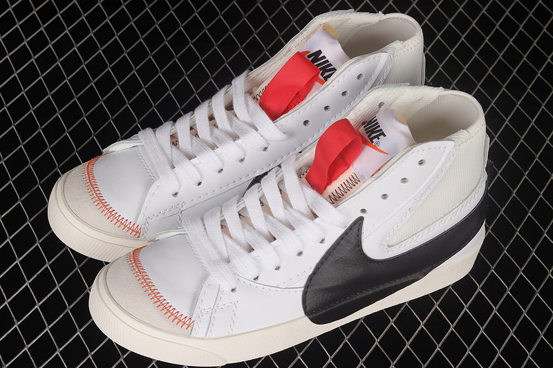 NikeWMNS Blazer 77 Mid Jumbo - White