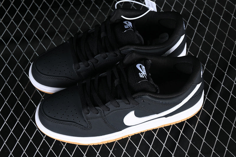 NikeSB Dunk Low - Black Gum