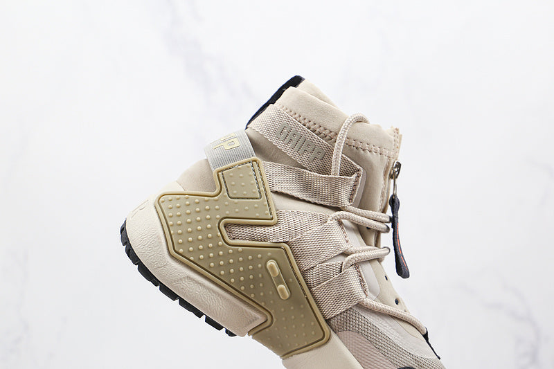 NikeMens Air Huarache - Grip Desert