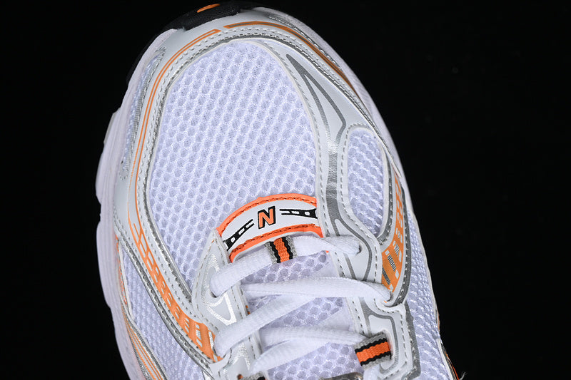 New Balance 740 - Silver/Orange