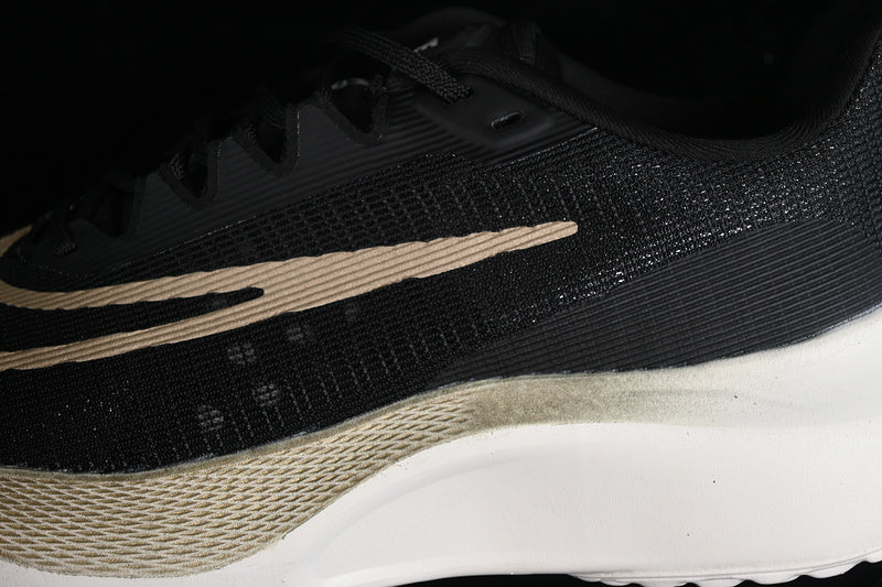 NikeMens Zoom Fly 5 - Black/Metallic Gold Grain