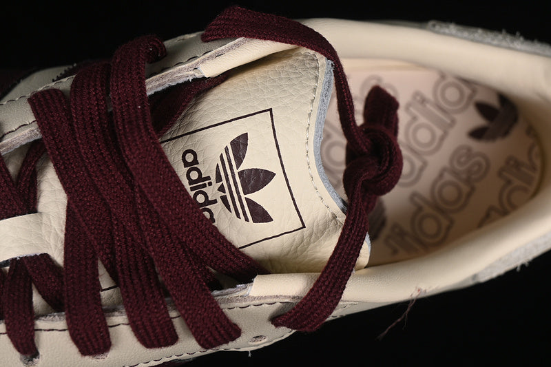 adidasWMNS Samba - Wonder White/Maroon