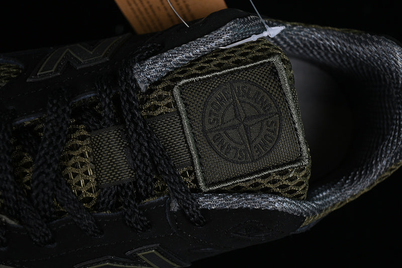 New Balance 991 x Stone Island - Black/Grey