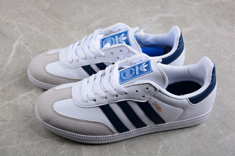 adidasMens Samba - White/Navy