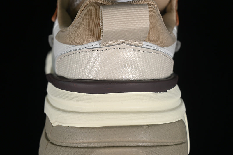 NikeMens V2k Run Light - Orewood Brown