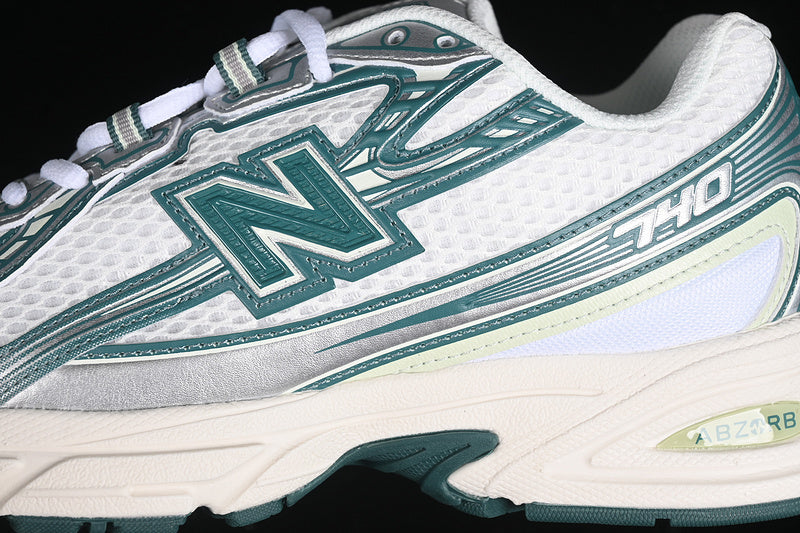 New Balance 740v2 - White/Marsh Green