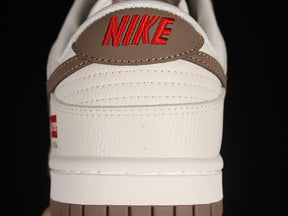 Supreme NikeSB Dunk Low - Milky White