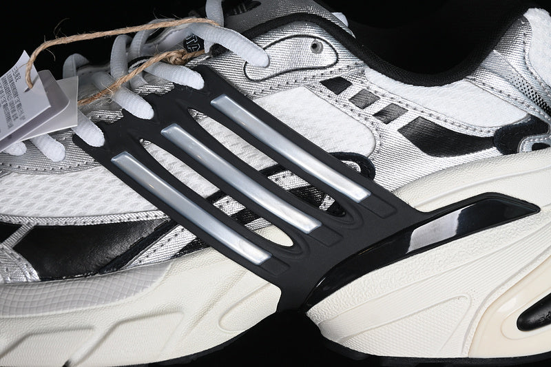 adidasUnisex Adistar XLG - White/Silver