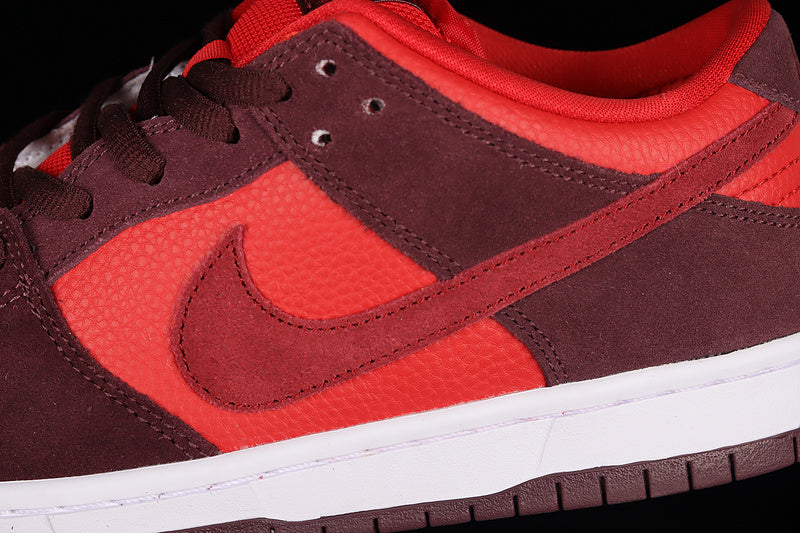 NikeSB Dunk Low - Cherry