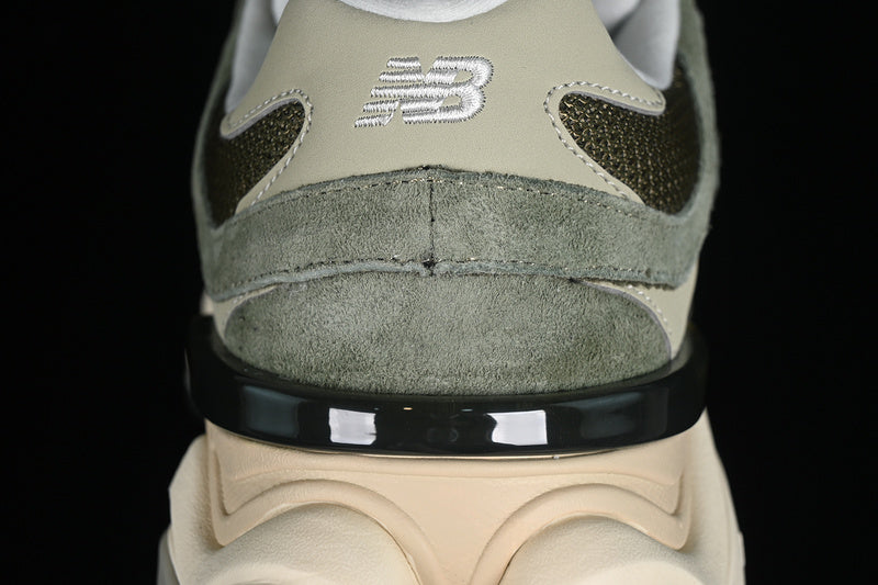 New Balance 9060 - Dark Camo