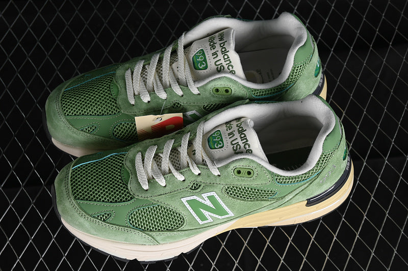 New Balance 993 x Teddy Sentis - Chive