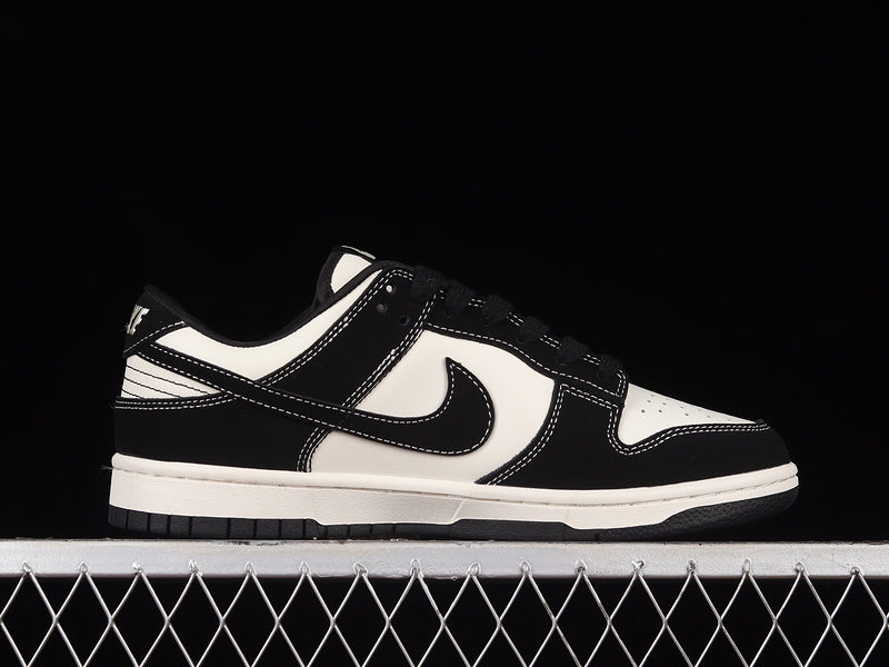 NikeMens Sb Dunk Low Batman - Black