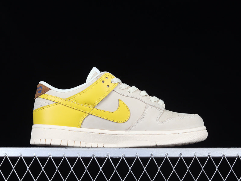 NikeMens Dunk Low - Banana