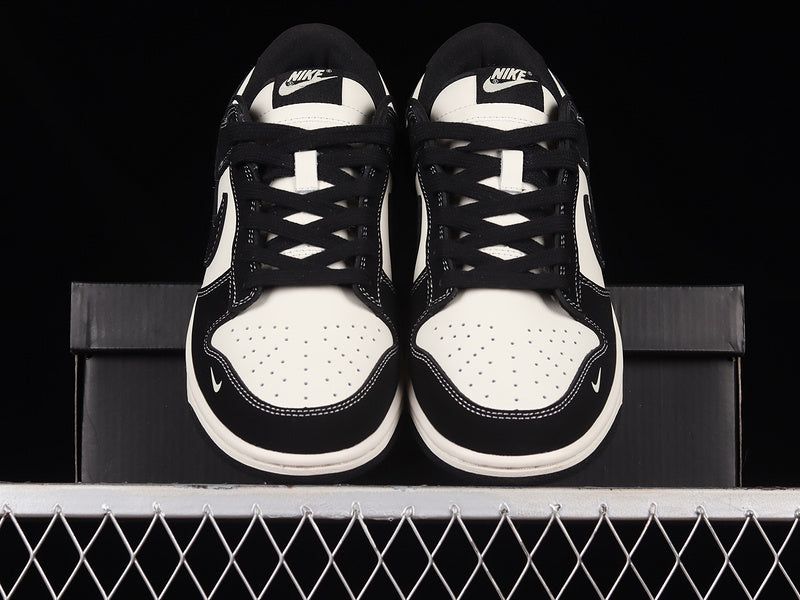 NikeMens Sb Dunk Low Batman - Black