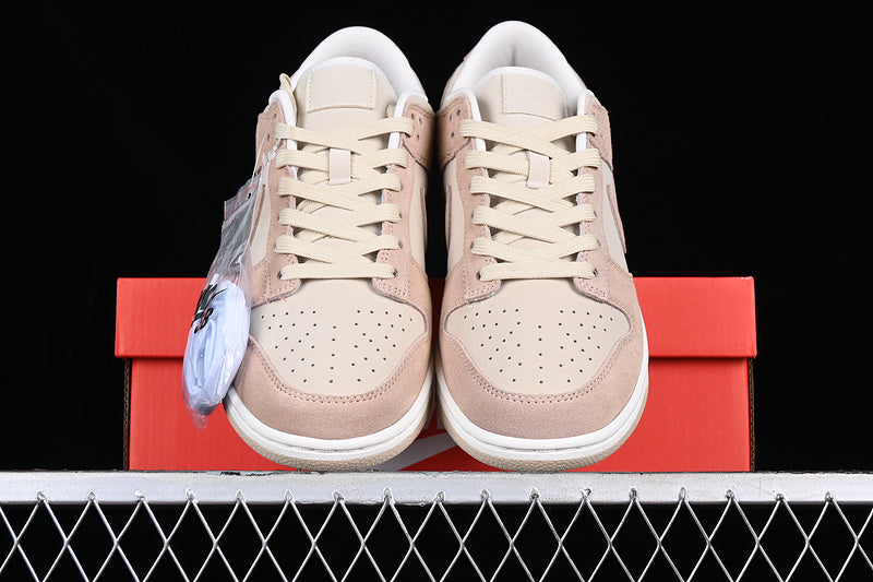 NikeWMNS SB Dunk Low - Sanddrift