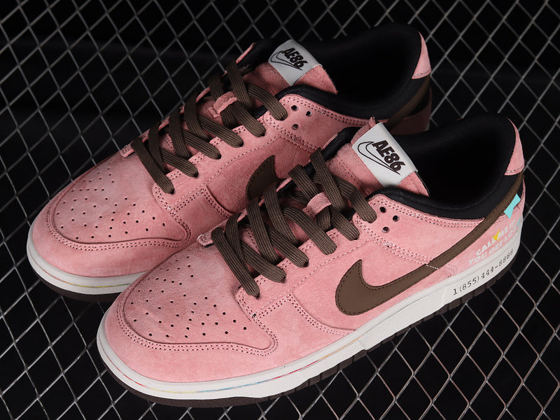 NikeMens SB Dunk Low - Pink/Brown