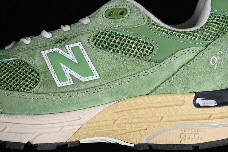 New Balance 993 x Teddy Sentis - Chive