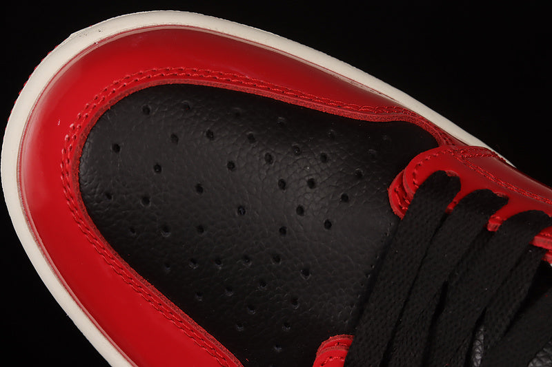 Air Jordan 1 AJ1  Zoom CMFT - Patent Red