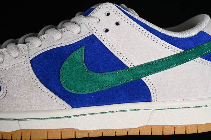 NikeMens SB Dunk Low - Hyper Royal/Malachite