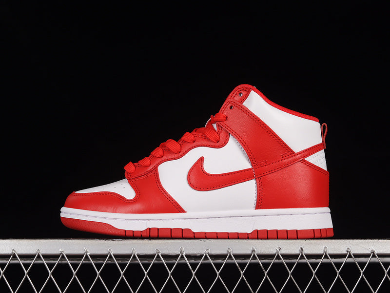 NikeSB Dunk High - University Red