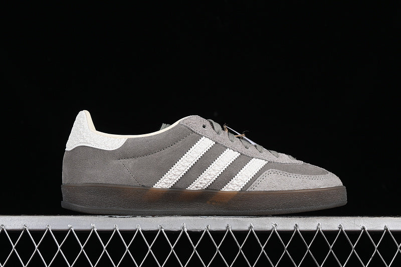 adidasMens Gazelle - Grey/White