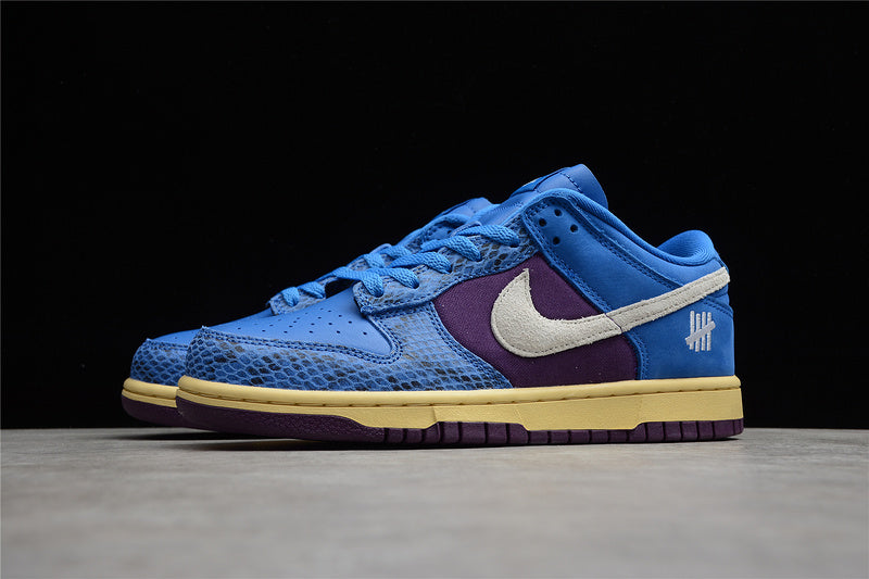 Undefeated x NikeMens Dunk Low SP - 5 On It
