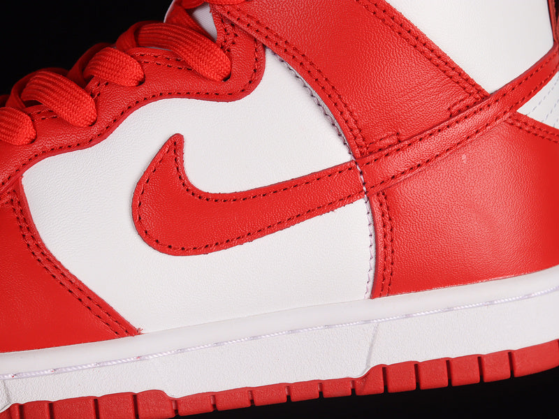 NikeSB Dunk High - University Red