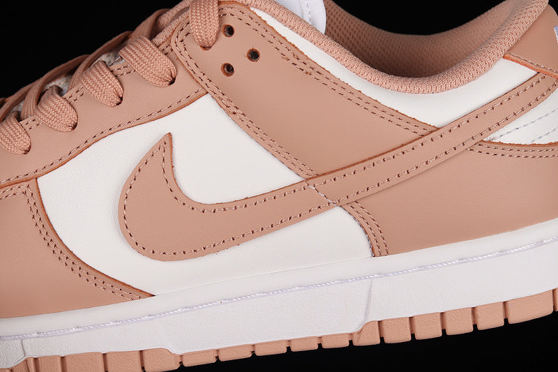 WMNS NikeSB Dunk Low - Rose Whisper