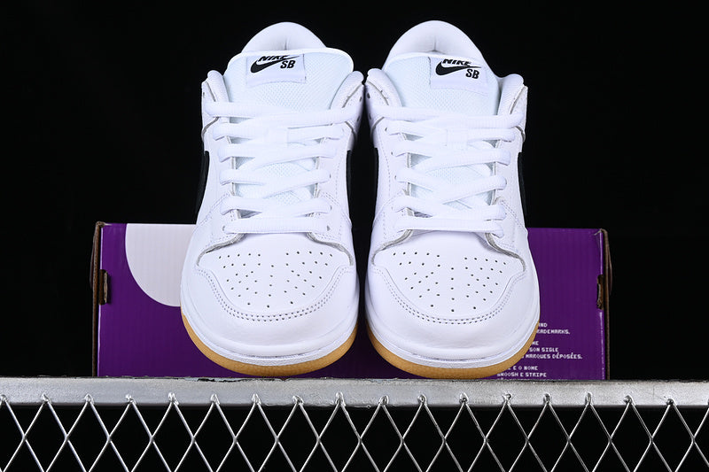 NikeSB Dunk Low Pro - White Gum