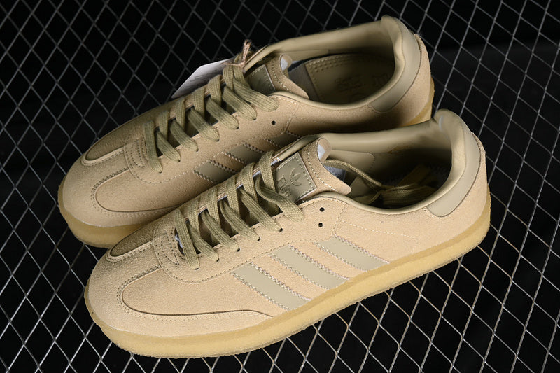 Ronnie Fieg x Clarks x adidasMens 8th Street Samba - Savannah