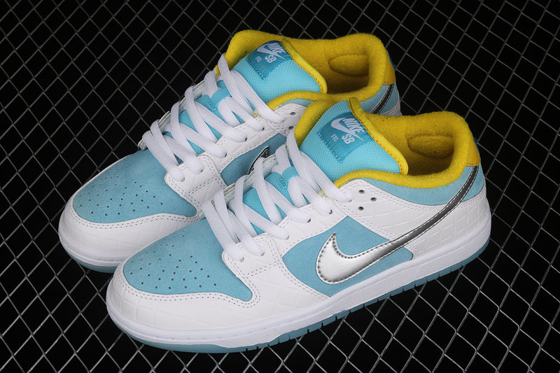 FTC x NikeSB Dunk Low - Lagoon Pulse