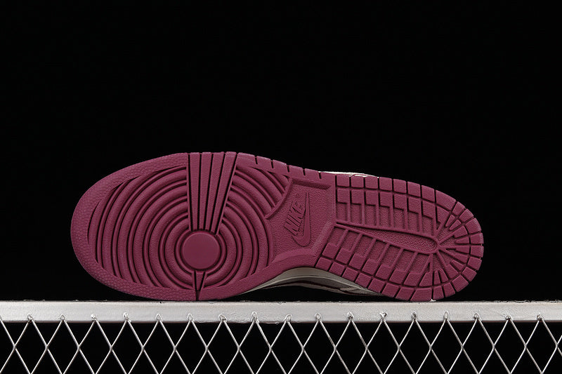 Otomo Katsuhiro x NikeSB Dunk Low -  RED/BEIGE