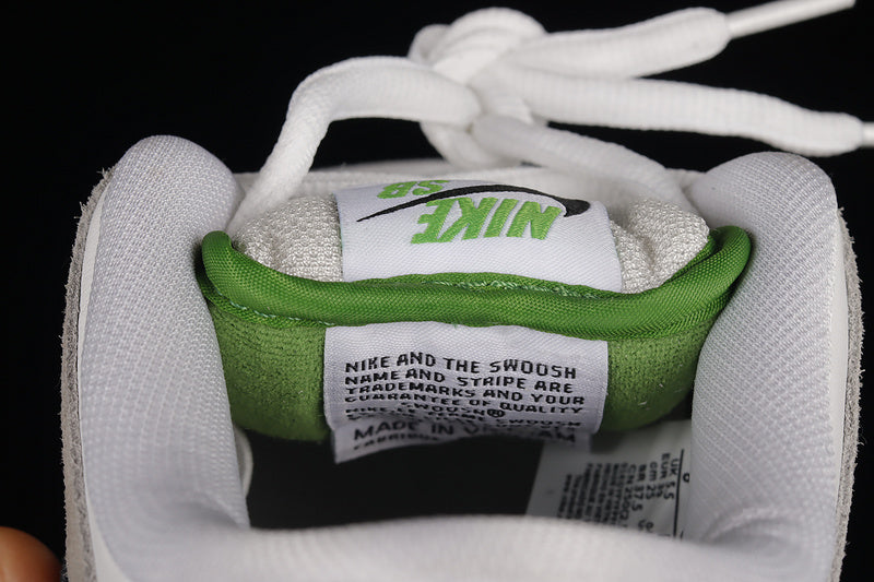 NikeSB Dunk Low Pro - Chlorophyll