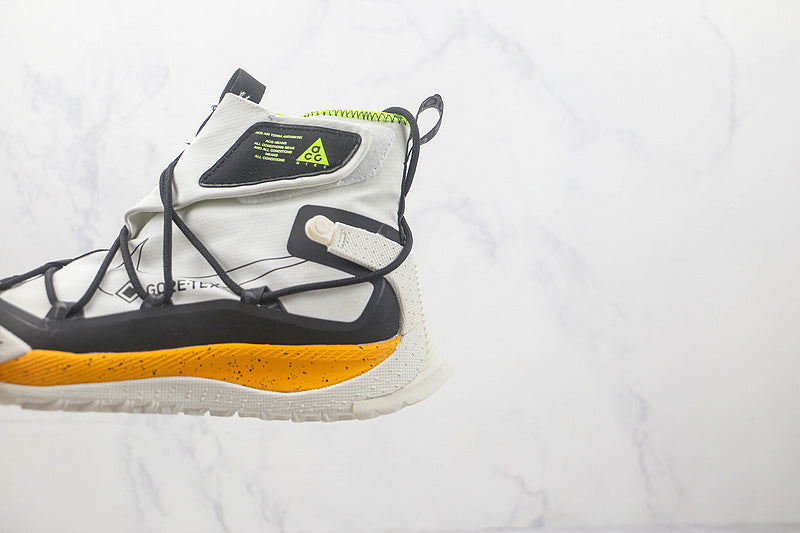 NikeWMNS ACG Air Terra Antarktik - Yellow