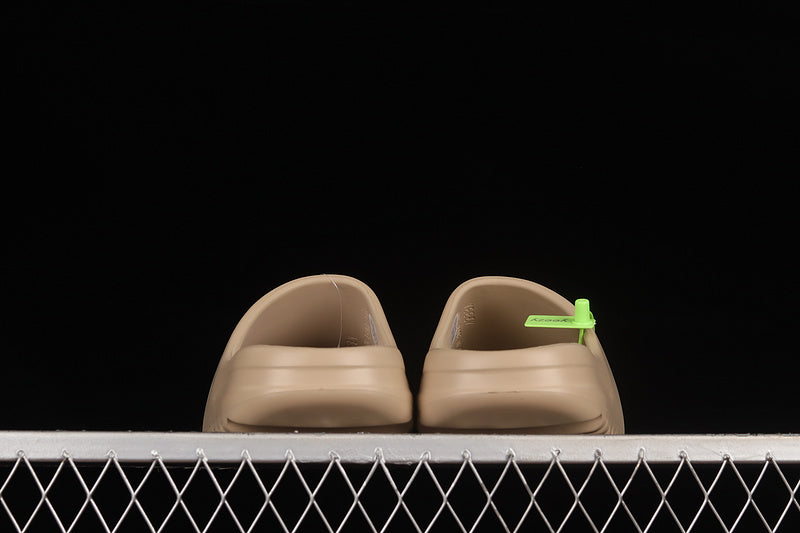 adidasMens Yeezy Slide - Pure