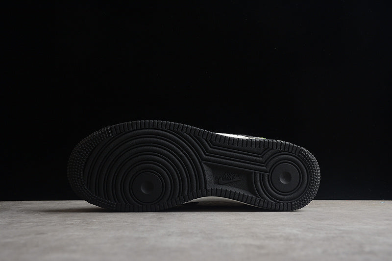 Louis Vuitton x NikeMens Air Force 1 AF1 Low - White/Black