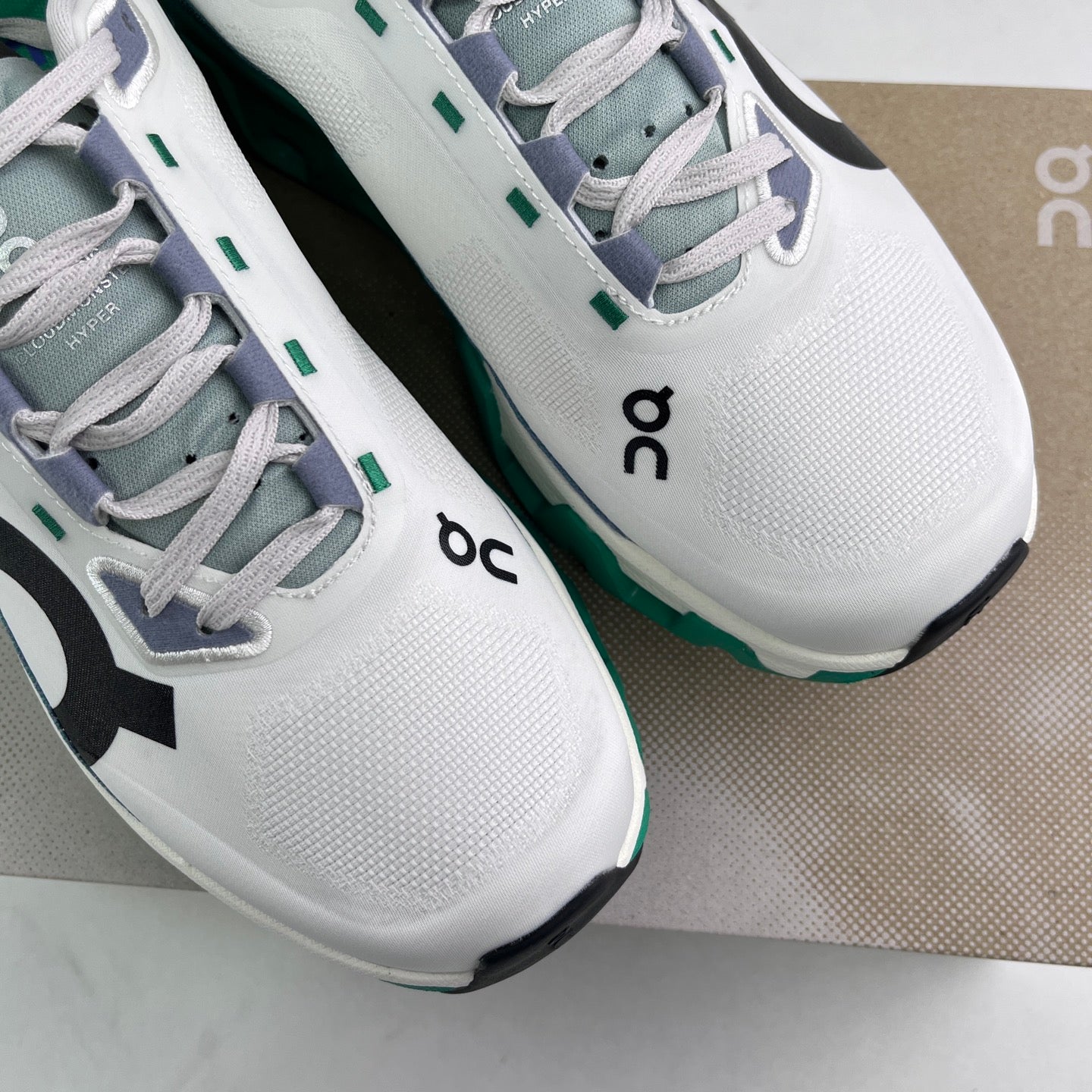 OnRunning Cloudmonster - Hyper Undyed Mint