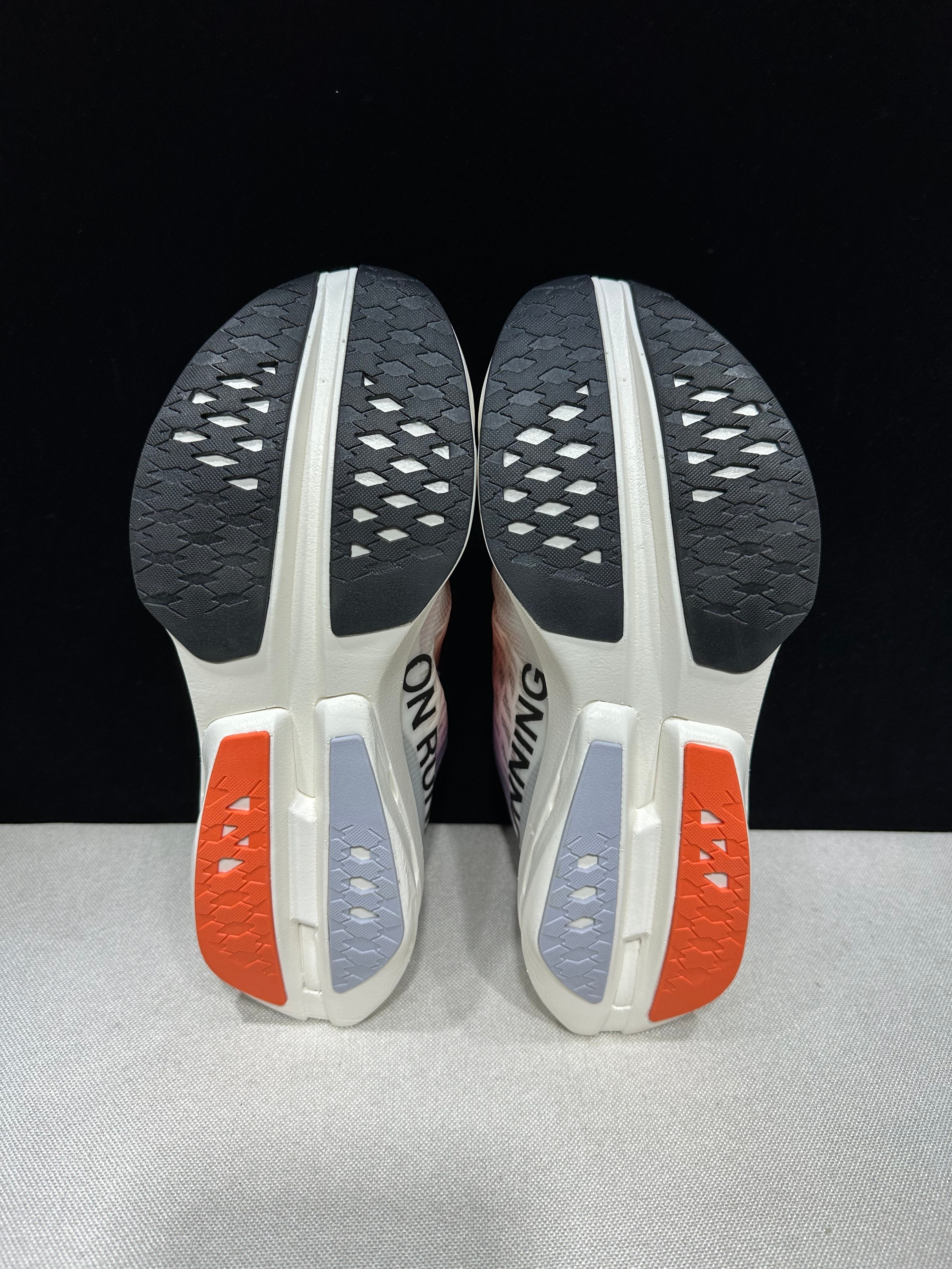 OnRunning Cloudboom Strike - Prism Capsule Collection