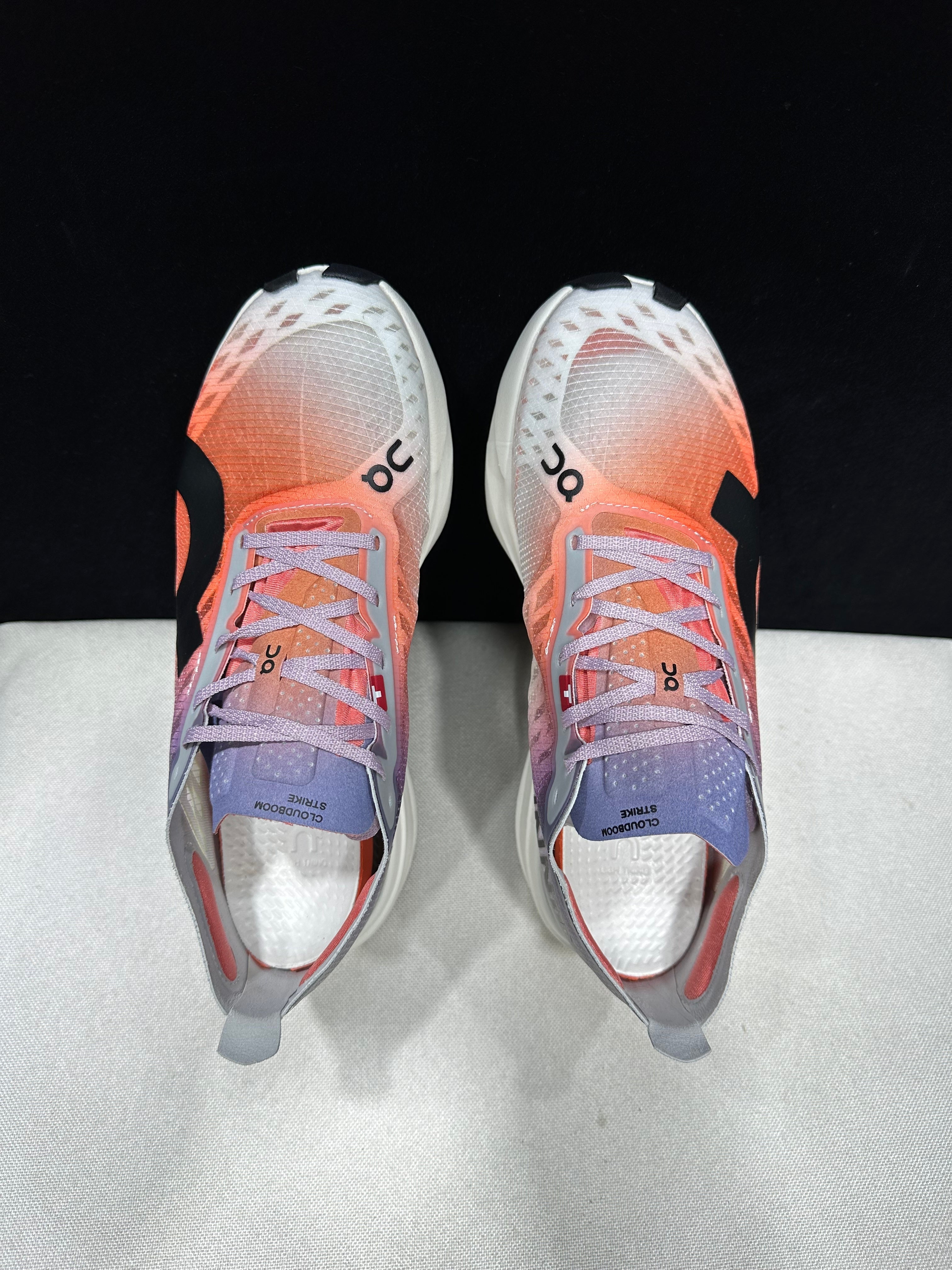 OnRunning Cloudboom Strike - Prism Capsule Collection