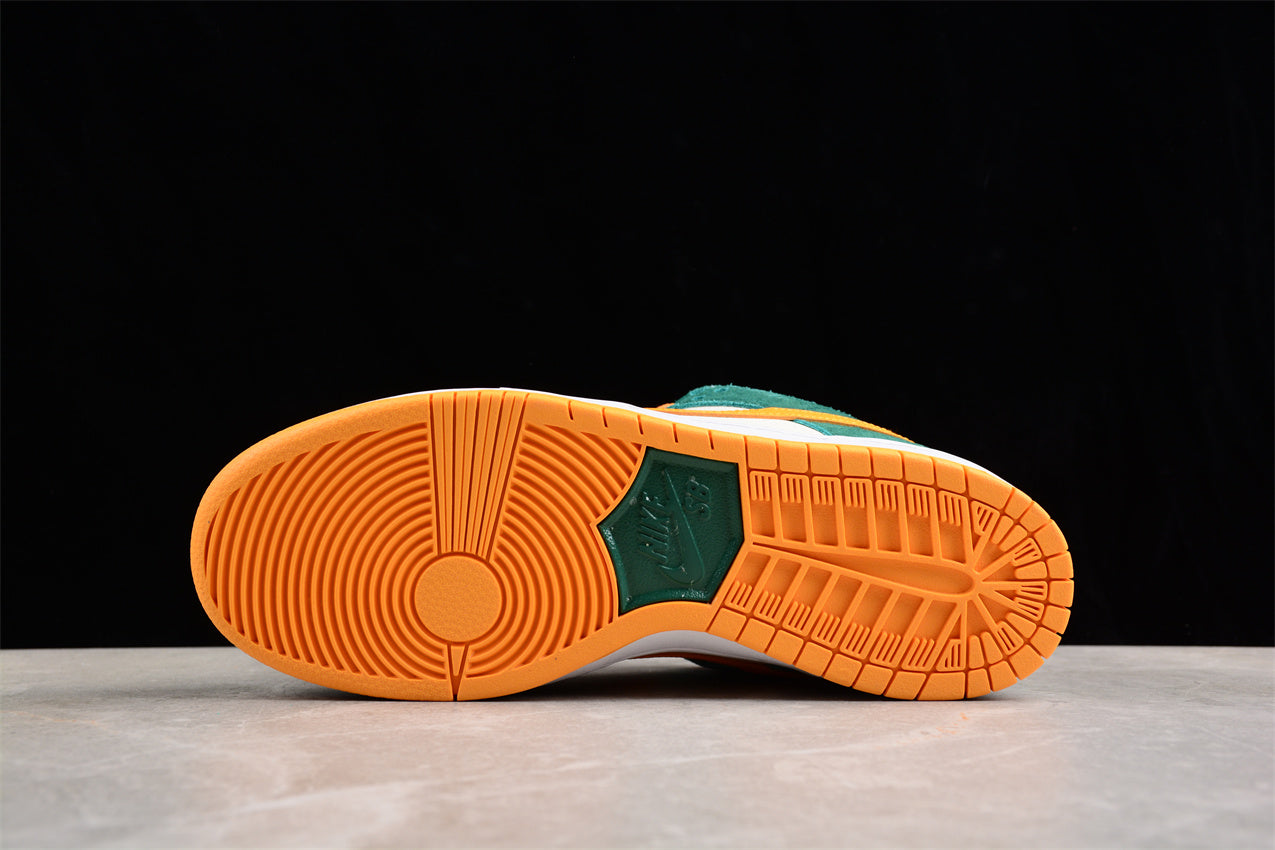 NikeMens SB Dunk Low - Legion Pine