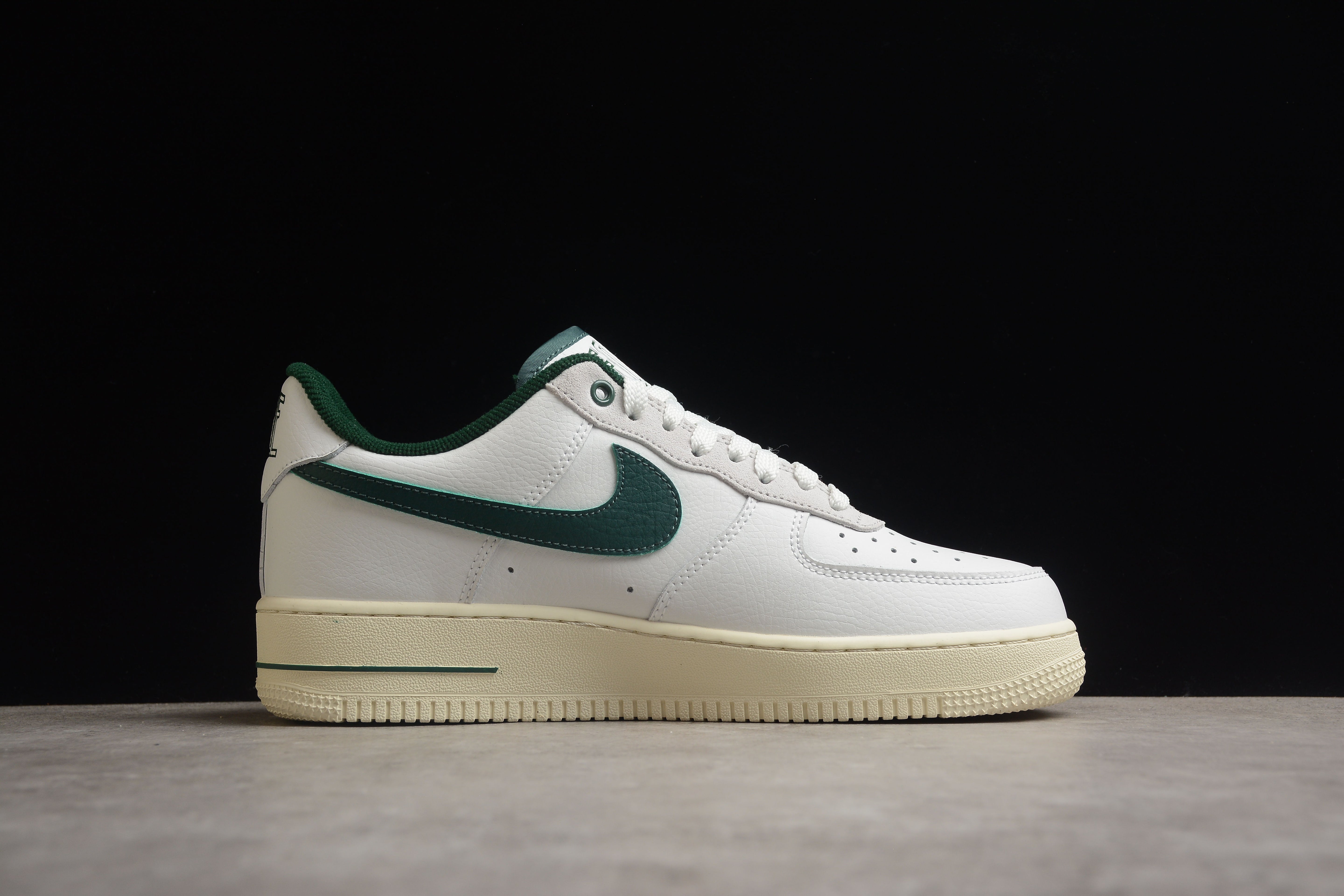 NikeMens Air Force 1 AF1 Low Command - Gorge Green