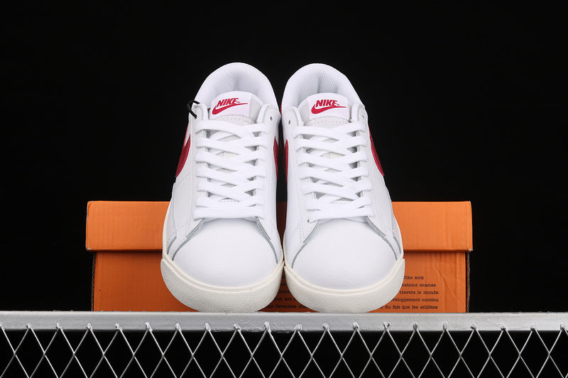 NikeMens Blazer Low - White/Maroon
