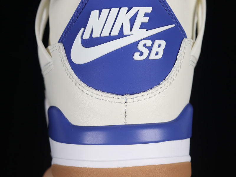NikeWMNS SB x Air Jordan 4 AJ4 - Sapphire