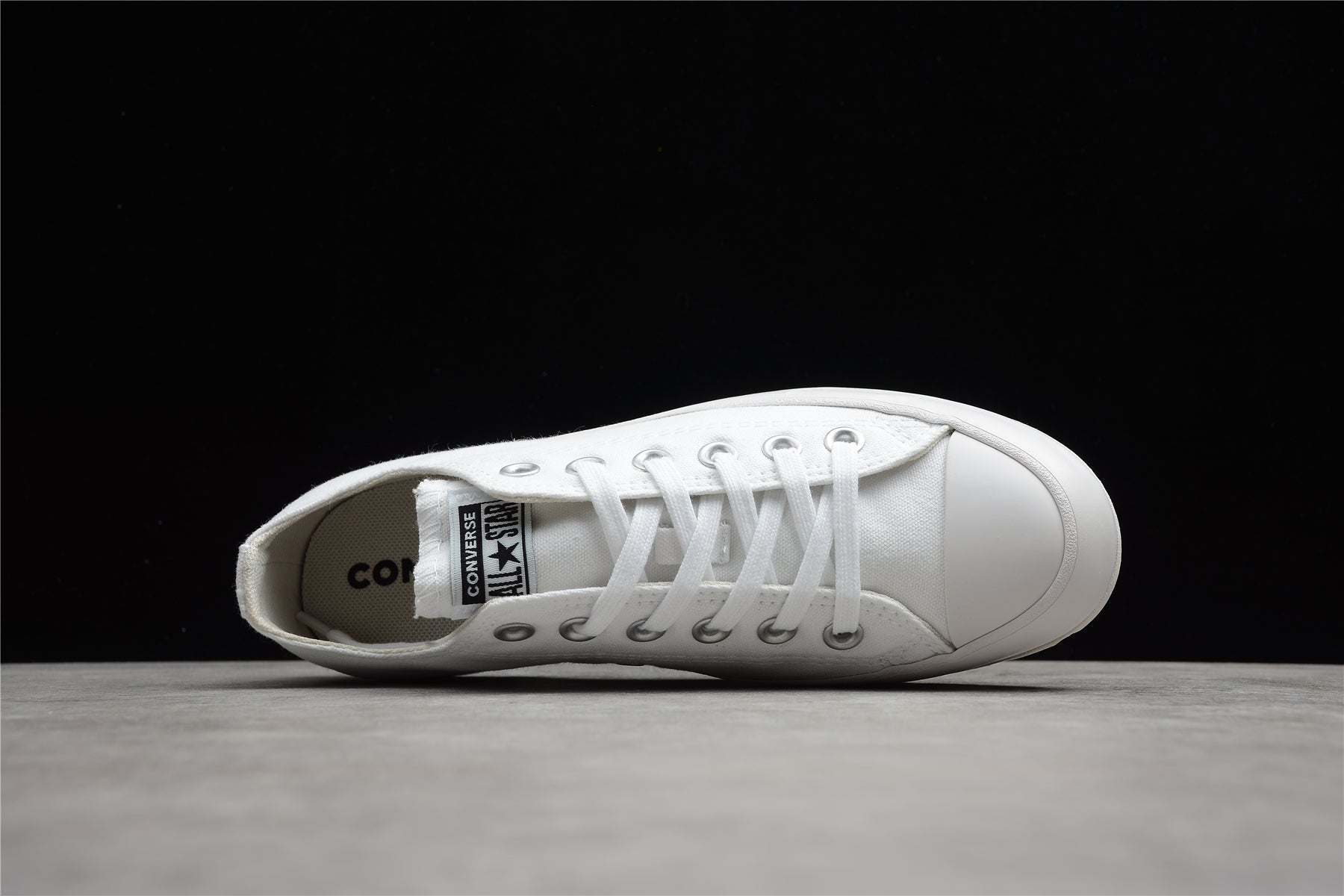 WMNS Converse Chuck Taylor All Star Lugged OX - White