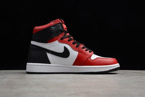 WMNS Air Jordan 1 AJ1 Retro High - Satin Snake