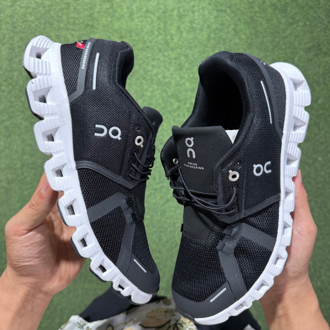 OnRunning Cloud 5 - Black White