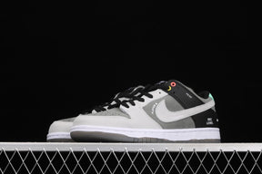 WMNS NikeSB Dunk Low  'Camcorder'